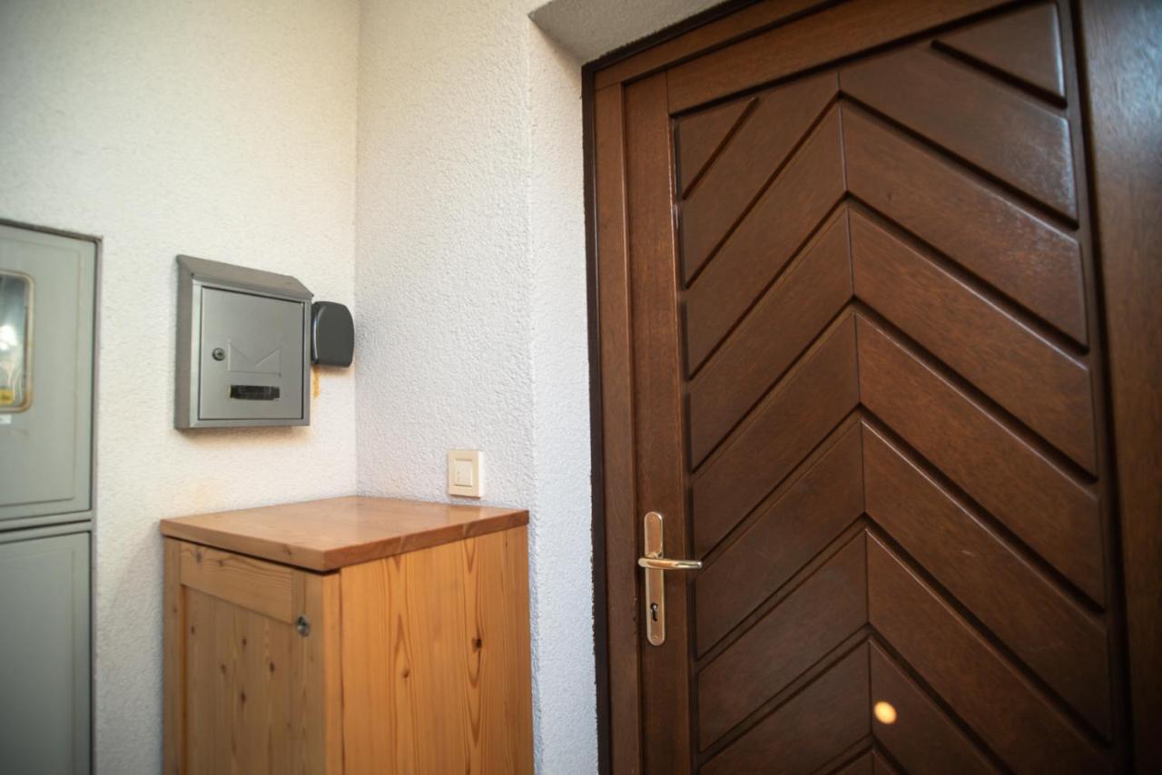 Pritlicni Apartma Hribovc Z Atrijem Кранська Гора Екстер'єр фото